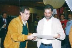 4-Carlos-Costa-entrega-diploma-a-Francisco-Beirao