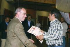 7-Jose-Lima-entrega-diploma-a-Luis-Hormigo